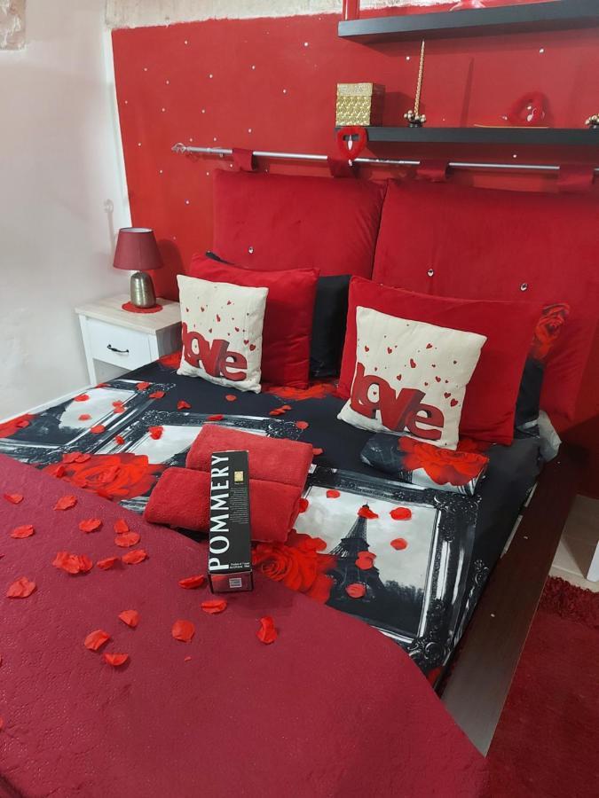Buze Luxury Suite 오스투니 외부 사진